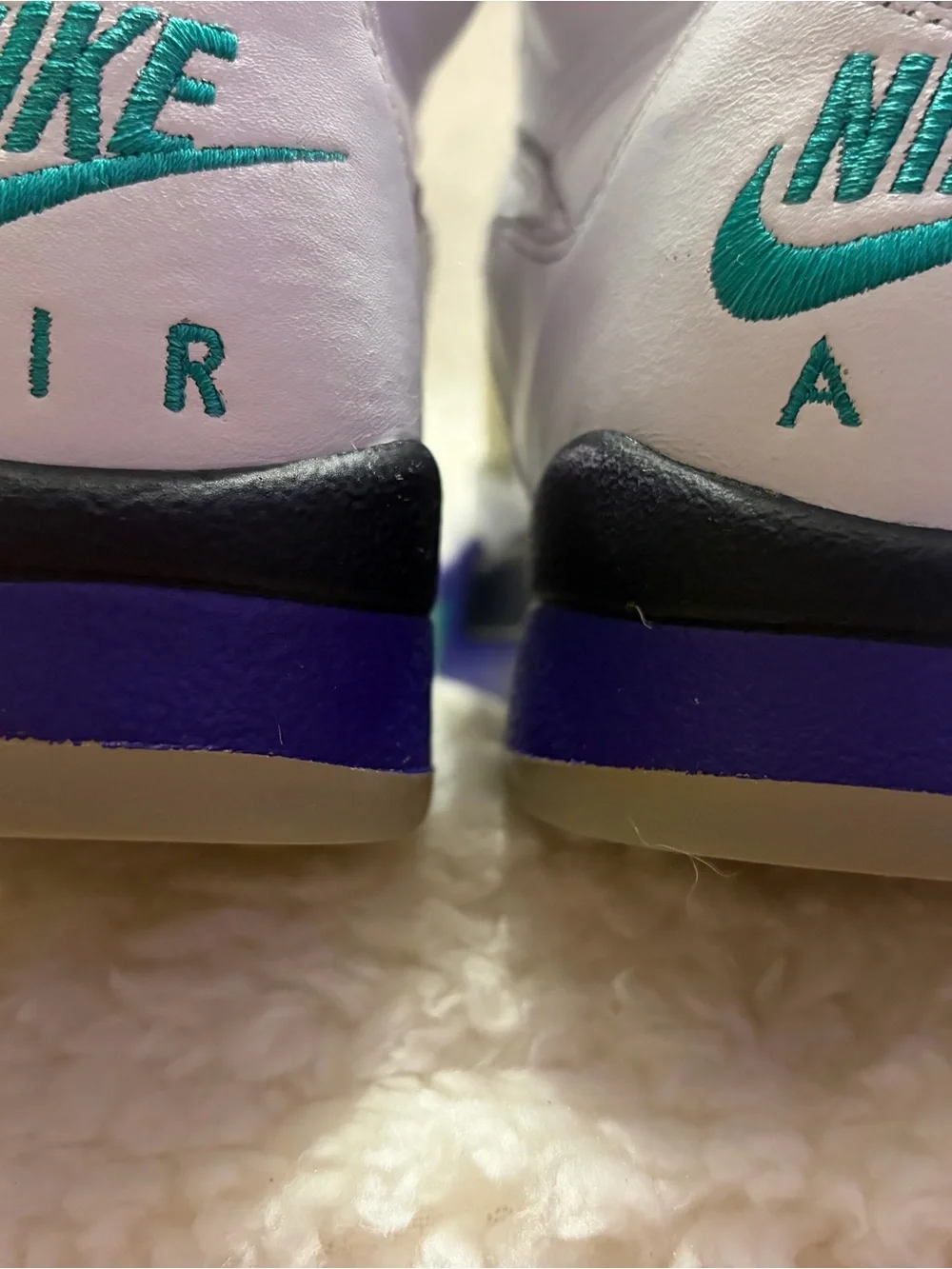 Nike Air Jordan 5 2025 Grape men’s size 7.5 HQ7978-100